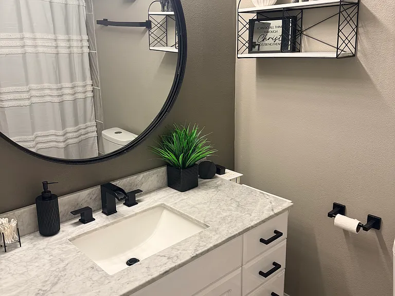 818 Amberway Dr — Photo 10