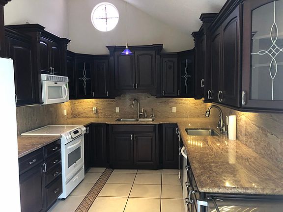 2nd image of 13515 Sycamore Dr