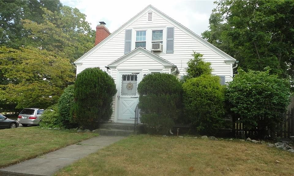 1st image of 16 Greenwood St
