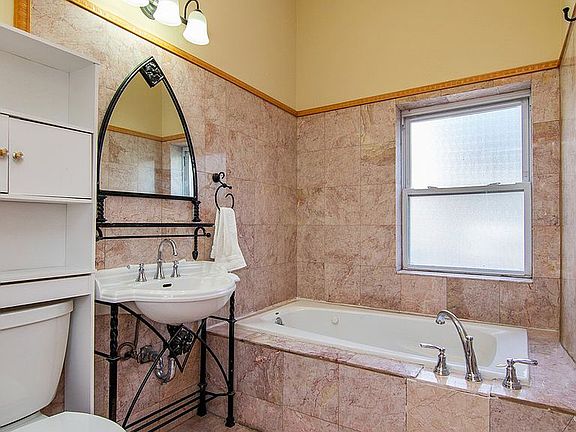 5th image of 421 E 119th St #2
