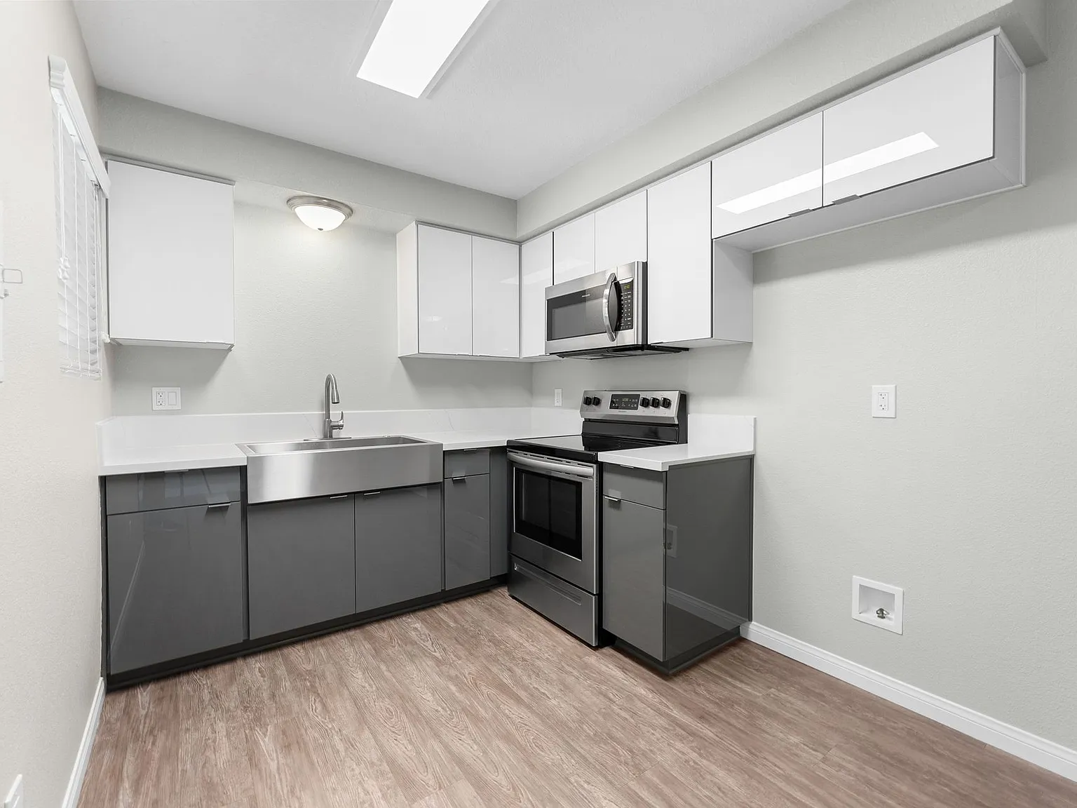 Highland Pinetree Apartments — Photo 1