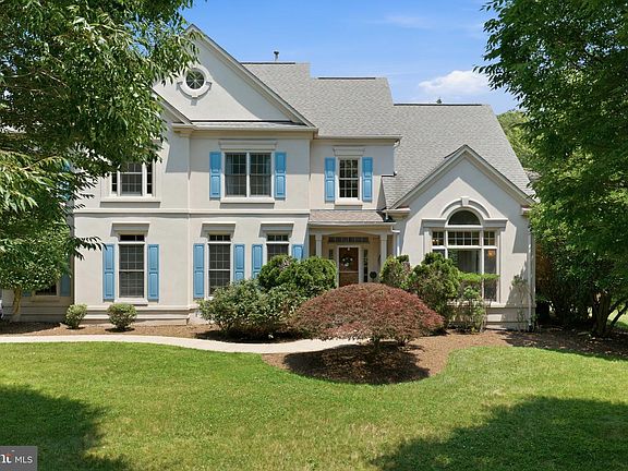 3rd image of 1407 Woodhurst Blvd