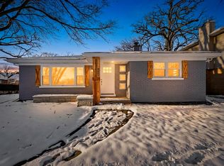 9624 W Shore Dr, Oak Lawn, IL 60453