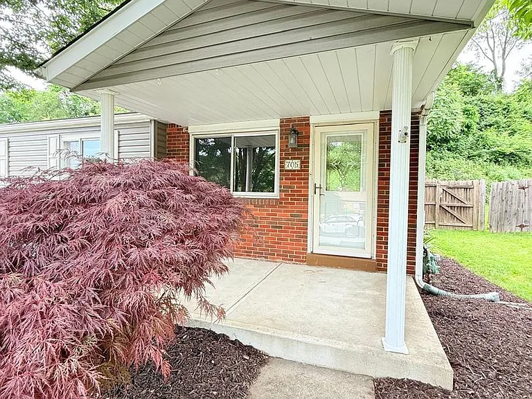705 Dehaviland Dr — Photo 1