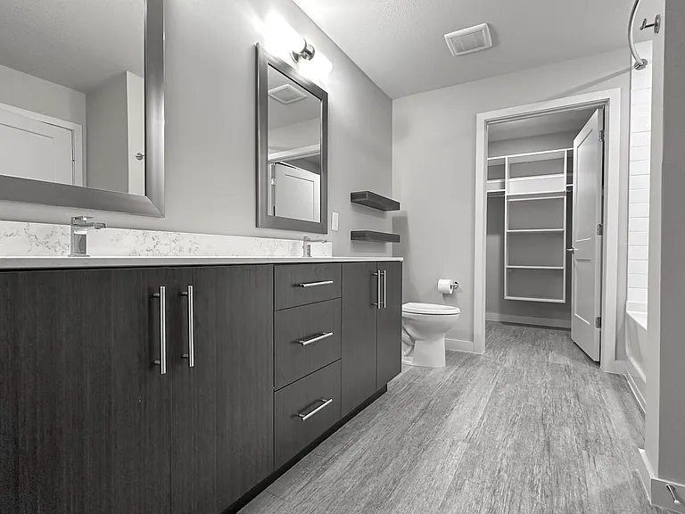 Legacy Rochester Hills Apartments — Photo 64