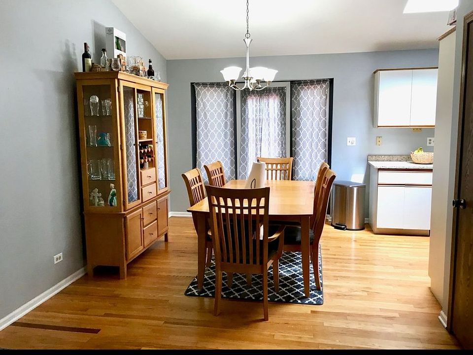 2nd image of 4670 151st St
