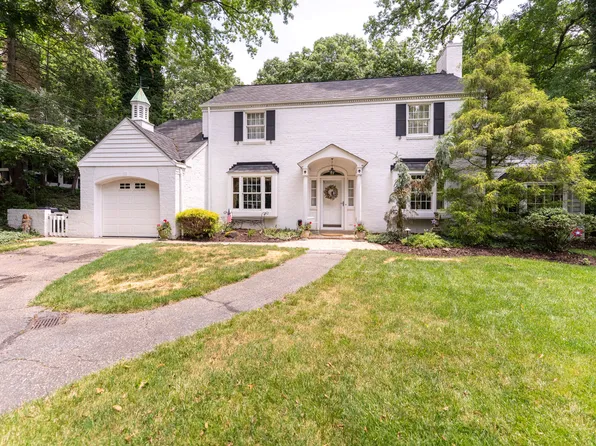 339 Inglewood Dr, Pittsburgh, PA 15228