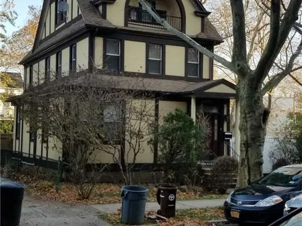 13853 82nd Dr, Jamaica, NY 11435