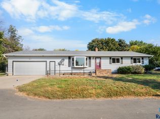 47994 280th St, Canton, SD 57013