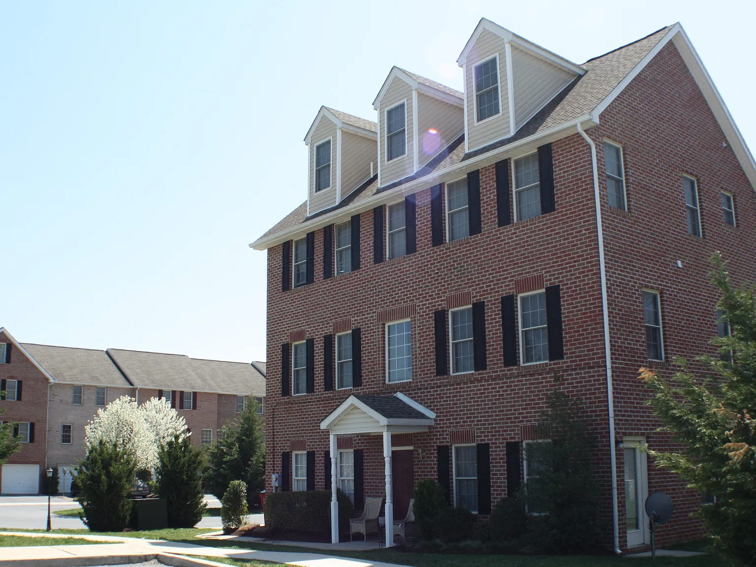 Rosewood Village — Photo 2