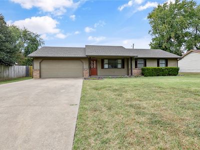 241 Centerpoint Dr, Centerton, AR, 72719