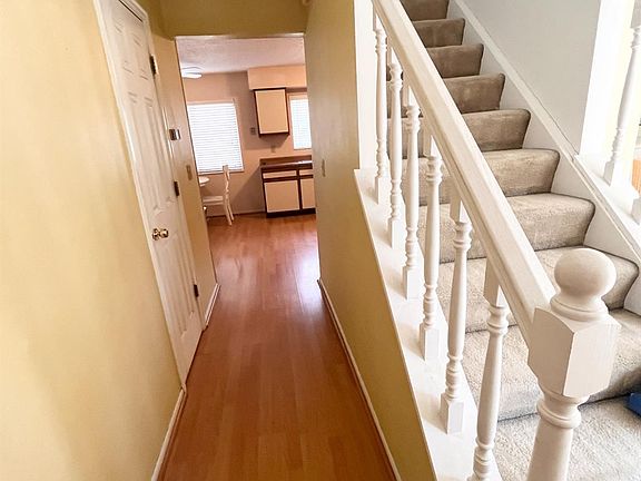 4th image of 7992 Autumnwind Dr