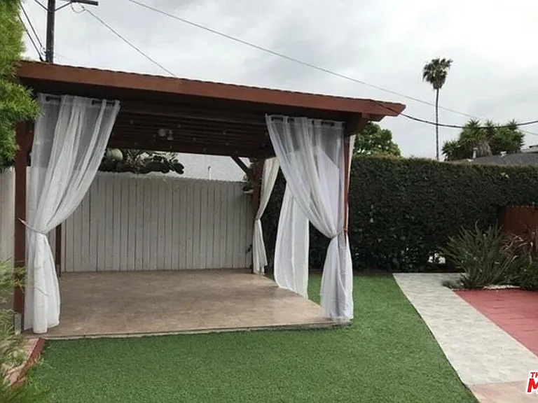 8120 Winsford Ave — Photo 34