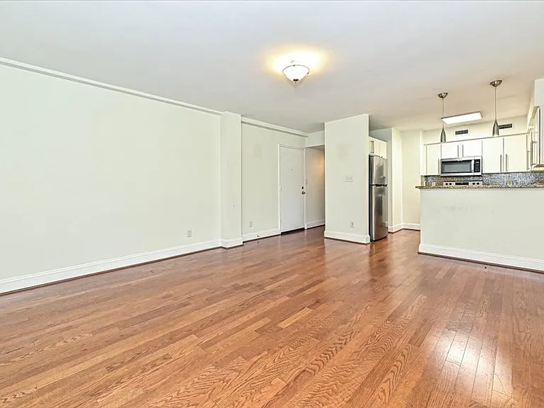 2441 Vail Ave #1 — Photo 4