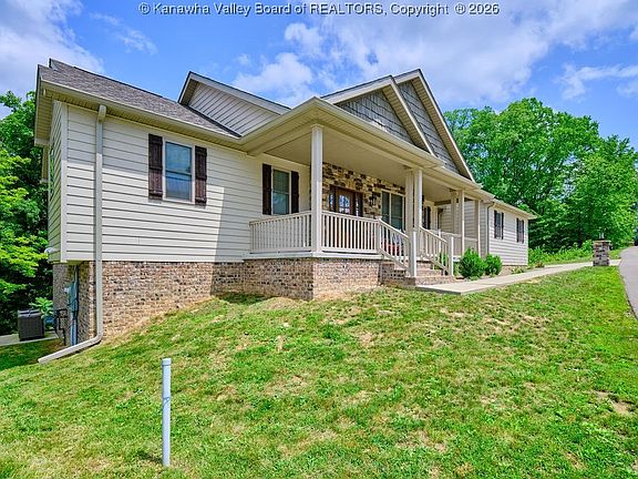 3rd image of 495 Double Eagle Dr