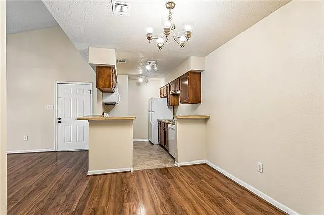 728 Village Rd #G — Photo 5