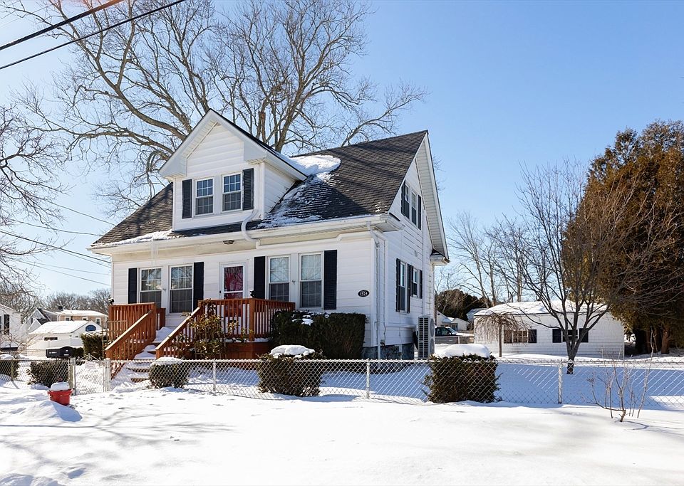 1st image of 279 Adelaide St