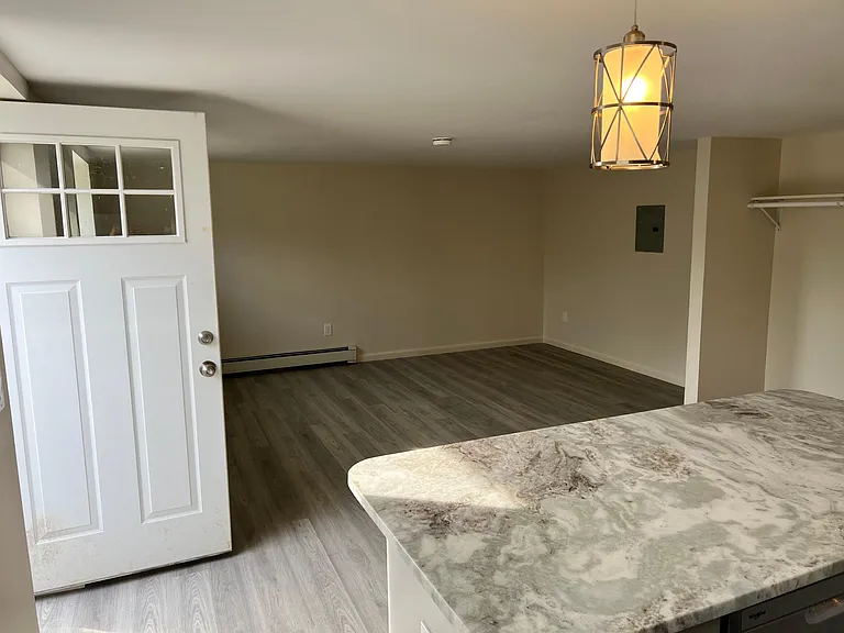 71 Old Glenham Rd #STUDIO — Photo 18