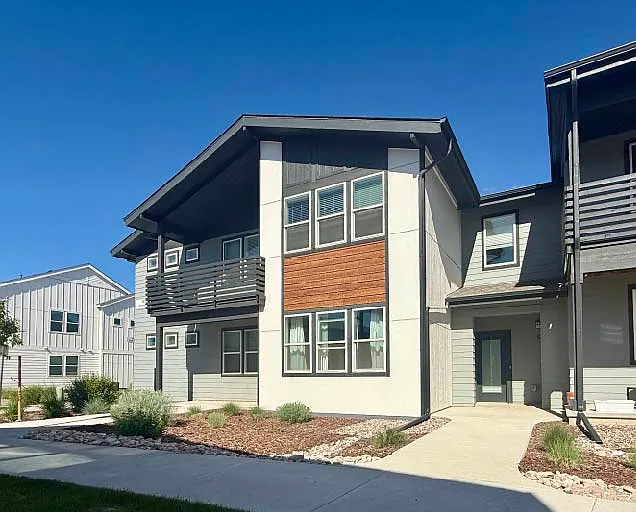 563 Vicot Way #C — Photo 1