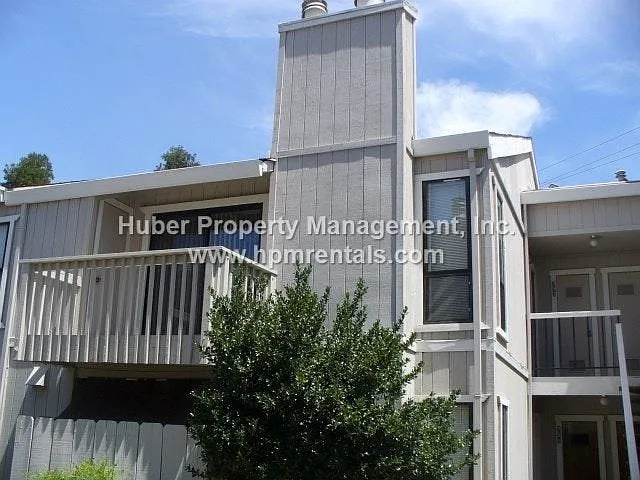 753 Mikkelsen Dr photo 1
