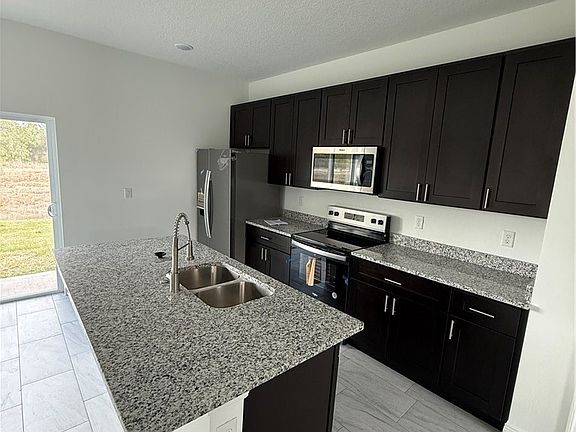 5th image of 2885 W Redgate Dr