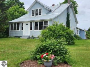 22589 N 60th Ave, Marion, MI 49665