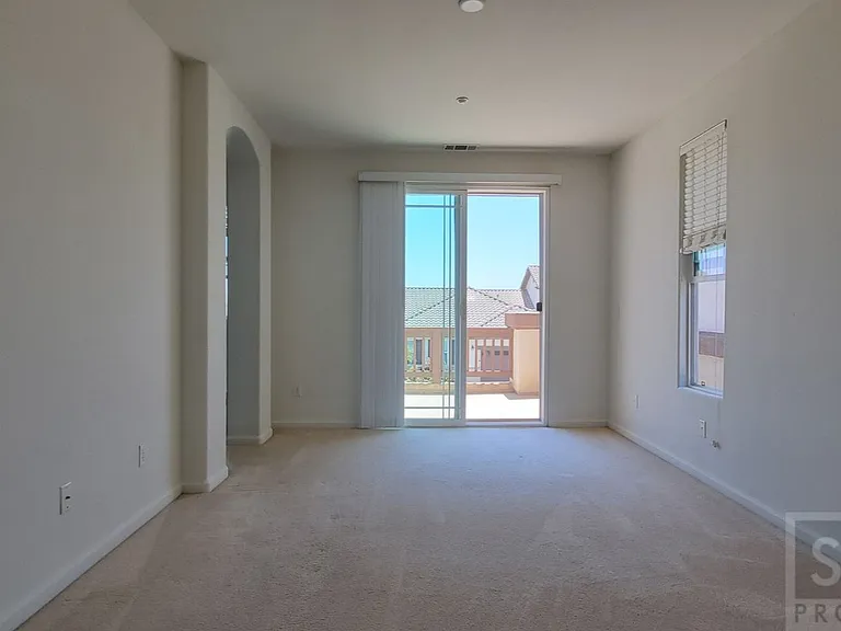 1715 Bilbao Dr — Photo 21