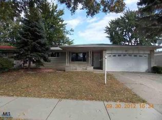 26358 Buster Dr, Warren, MI 48091