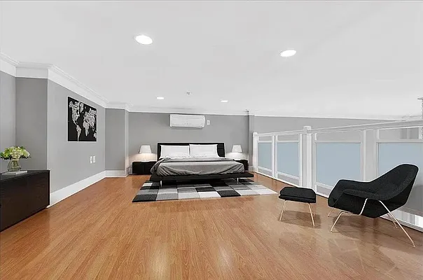 Rented by Douglas Elliman | media 4