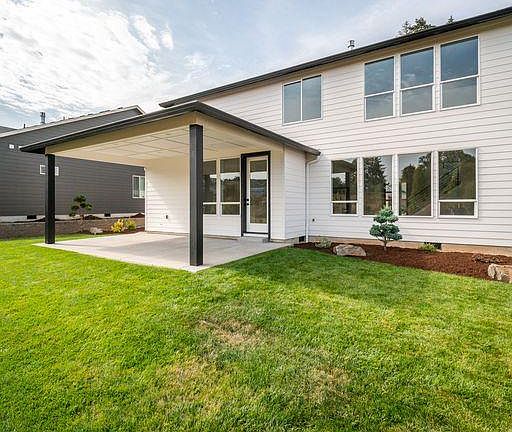 4th image of 4413 SE 17th Ave