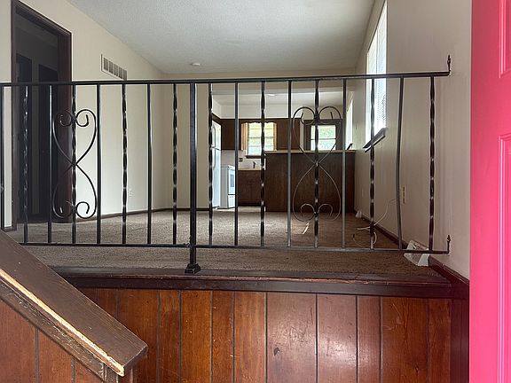 2nd image of 2511 S Norwood Ave APT B