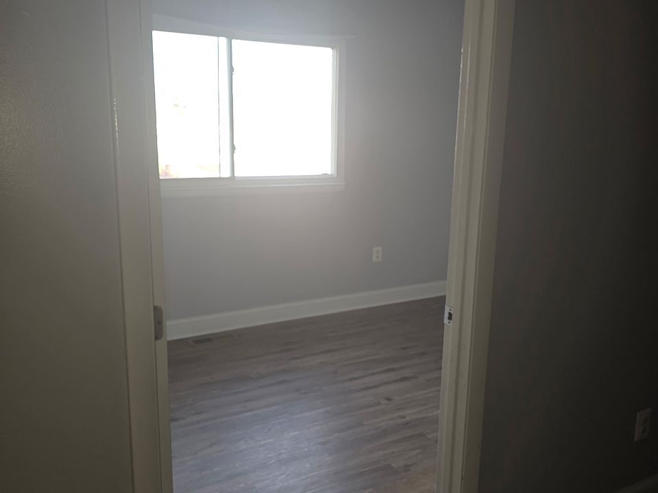 1st image of 902 Arion Park Rd APT G