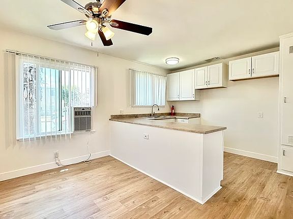 4th image of 14111 Delano St APT 1