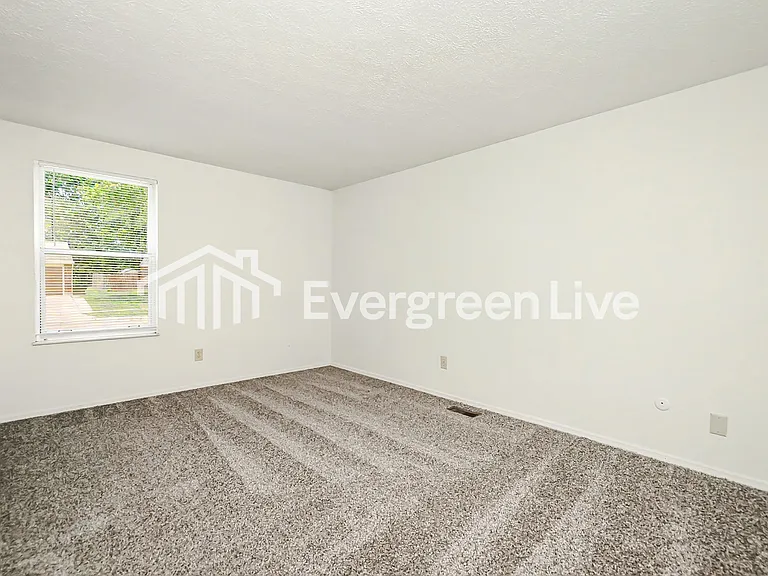 8298 Sunnyvale Cir — Photo 8