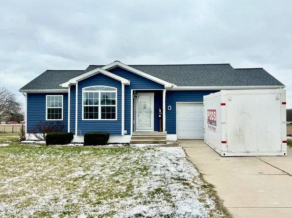 616 Angel Ct, Charlotte, MI 48813