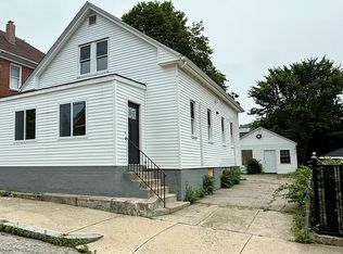 17 Middleton St, Providence, RI 02909