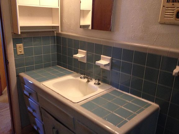 2nd image of 3939 Banbury Dr