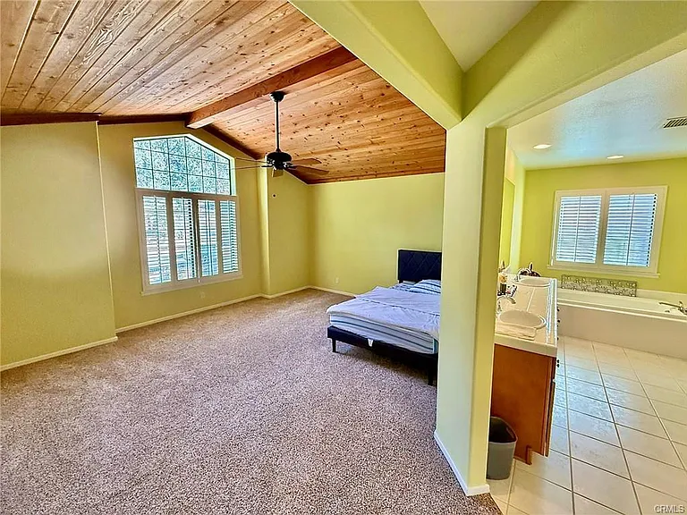 2317 Woodland Dr — Photo 12