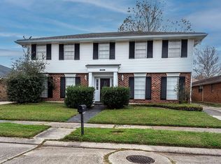 10923 Chaucer St, New Orleans, LA 70127