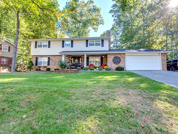 3rd image of 1926 Stonebrook Dr