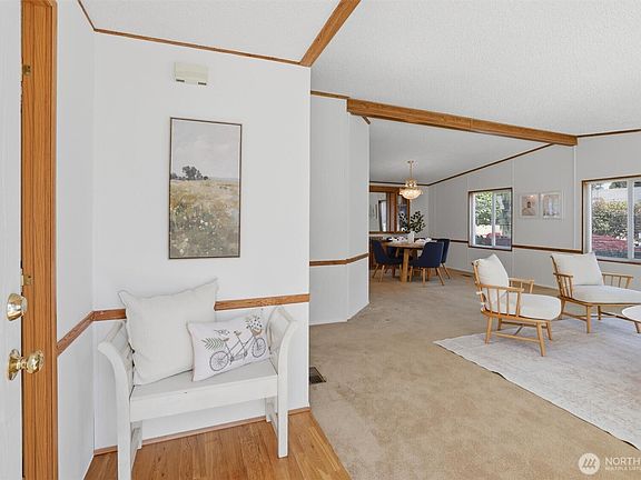 5th image of 24324 9th Avenue W