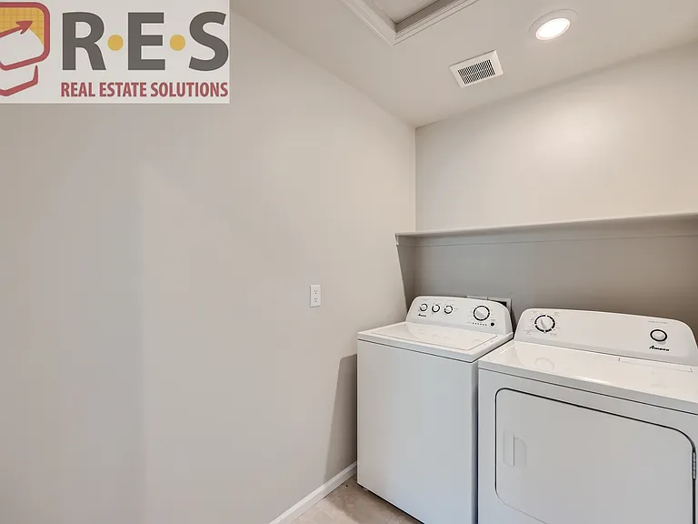 7199 Othello St — Photo 24