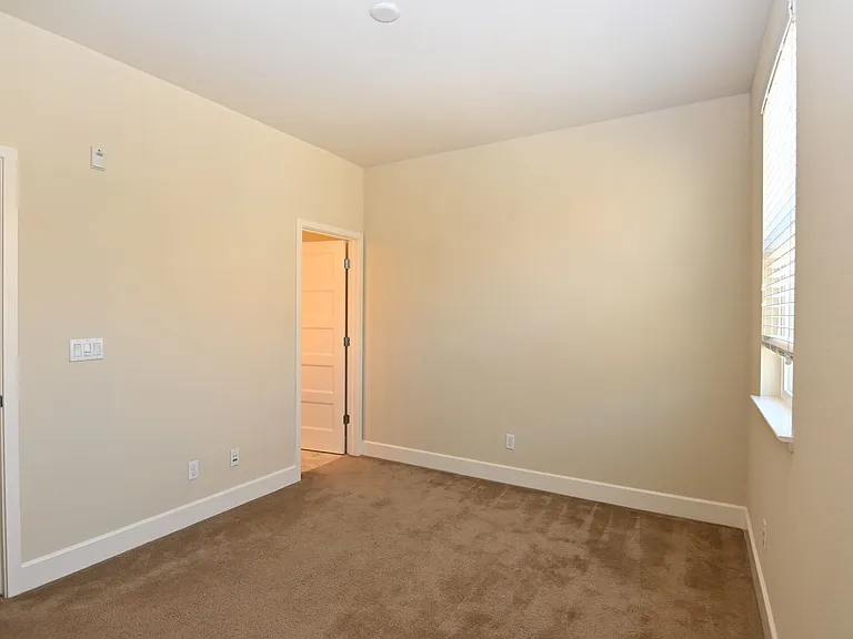 6543 Tralee Village Dr — Photo 22