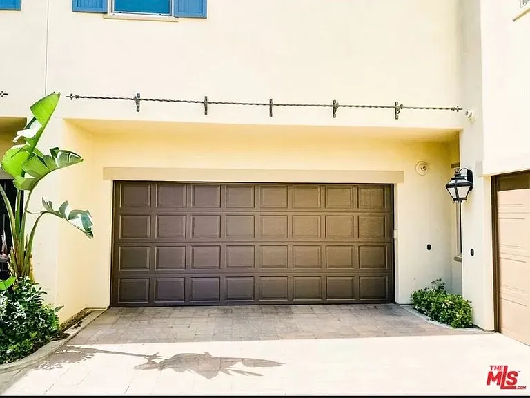 450 E Santa Ana St — Photo 20