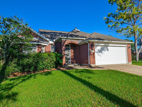 3rd image of 811 Spring Valley Ct