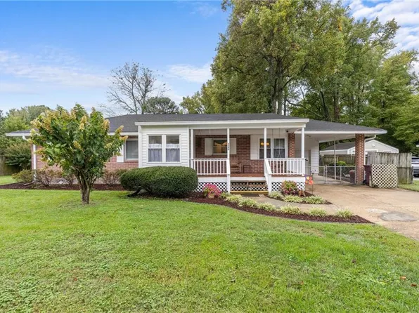 2249 Tennessee Dr, Chesapeake, VA 23323