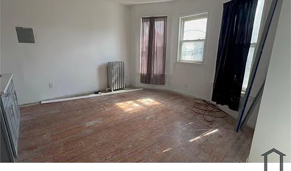 679 E 223rd St #2 — Photo 2