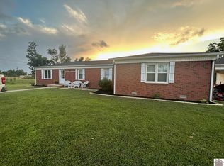 288 Cardinal Rd, Mayfield, KY 42066