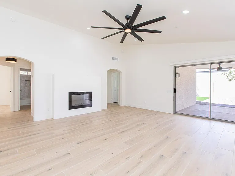 23554 N 73rd Pl — Photo 14