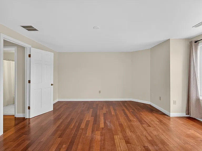 128 Parker St #3C — Photo 13